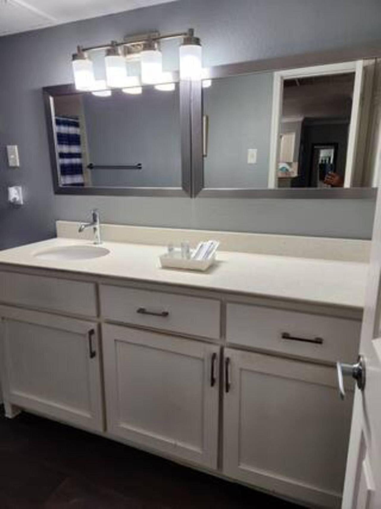 יוסטון Blue Shark *B501* @ Medical Center 1Br Modern King Apartment With Private Patio מראה חיצוני תמונה